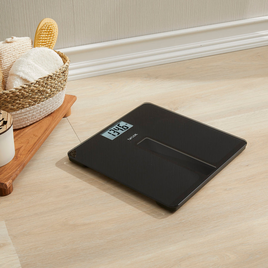 Digital Light-Powered Bath Scale
