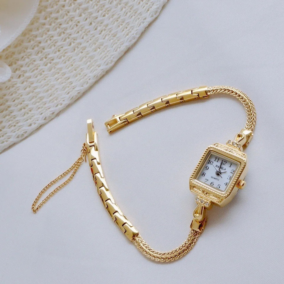 Womens Watch Small Delicate Lightweight Gentage Thin Belt Watch INS Retro Bracelet Square Watch Girl