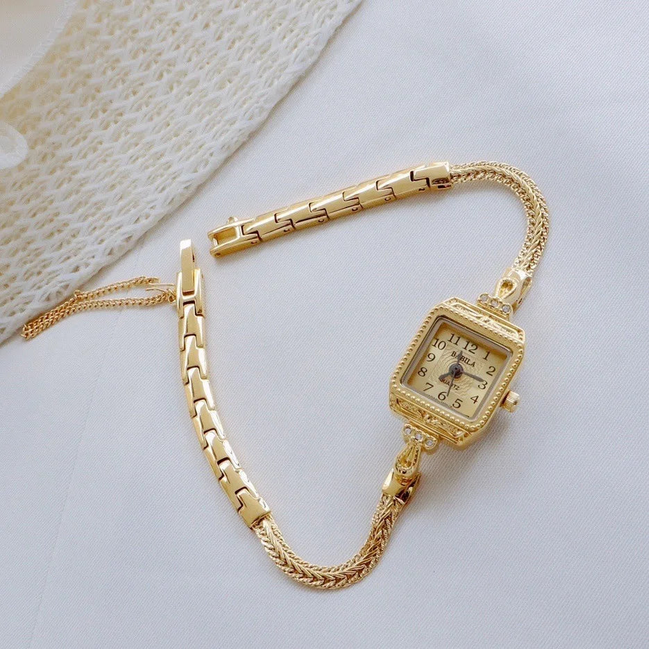 Womens Watch Small Delicate Lightweight Gentage Thin Belt Watch INS Retro Bracelet Square Watch Girl