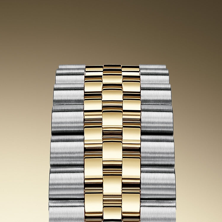 Sky-Dweller 42mm, Oystersteel and 18k Yellow Gold, Ref# 326933-0004
