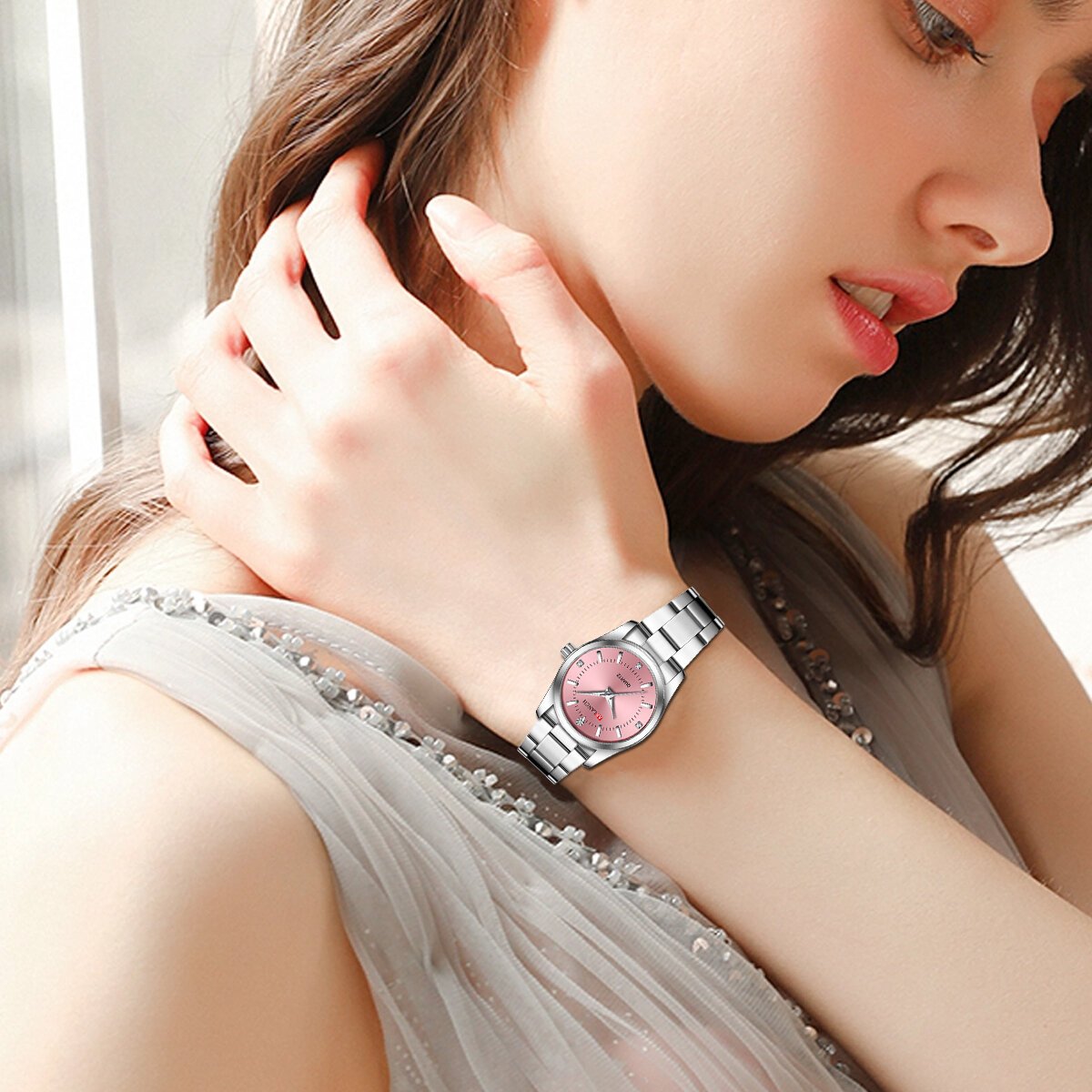 luxury women's watch 29mm fashionable stainless steel rhinestone pink minimalist girl clock outdoor travel women wrist watches luxury women's watch 29mm fashionable stainless steel rhinestone pink minimalist girl clock outdoor travel women wrist watches