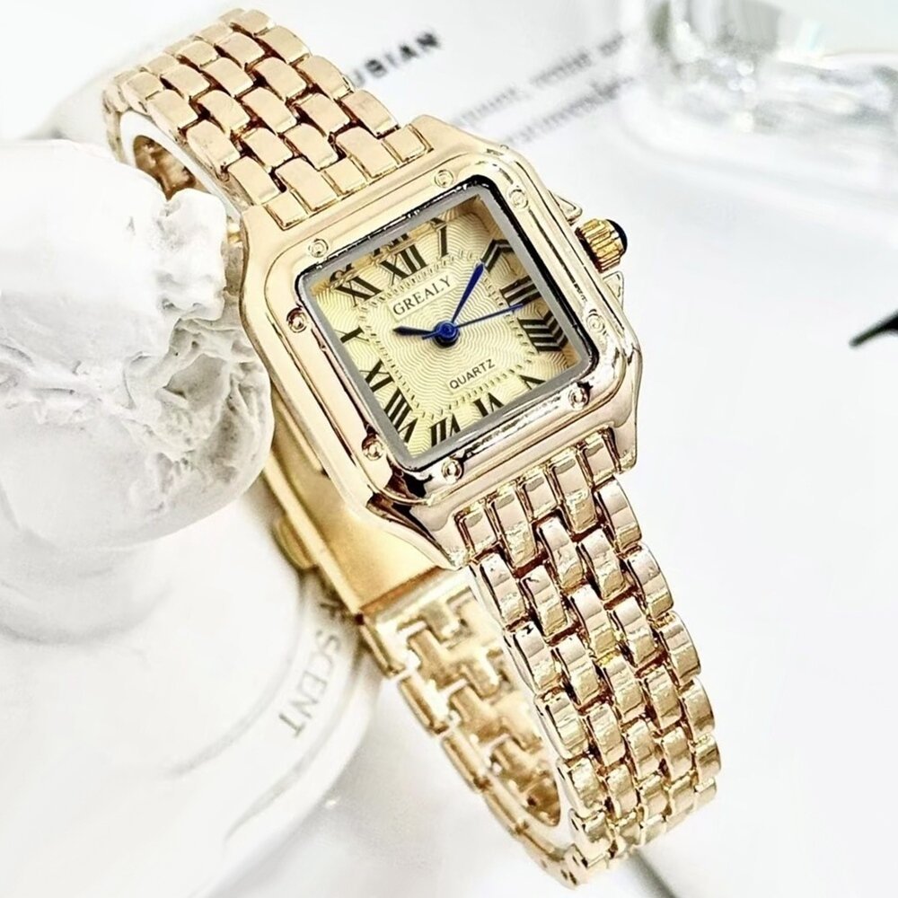 new luxury women watch fashion square wristwatch casual quartz watch simple rhinestone ladies clock relogio feminino woman watch new luxury women watch fashion square wristwatch casual quartz watch simple rhinestone ladies clock relogio feminino woman watch